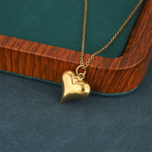 Wholesale Women's Minimalist Geometric Hollow Heart Pendant 18K Gold Stainless Steel Cross Chain Electroplated Necklace Choker Jewelry