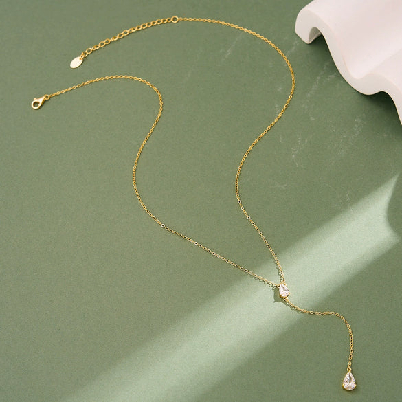 Wholesale Women's Minimalist Geometric 925 Silver Electroplated Cross Chain Zircon Pendant Necklace