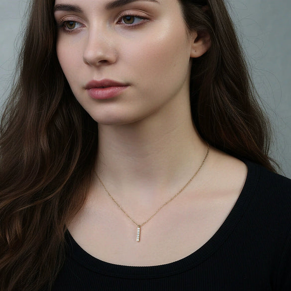 Wholesale Women's Minimalist Geometric Stainless Steel Diamondstudded 18K Gold Plated Cnc Pendant Necklace With Calendering Chain