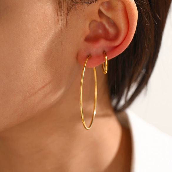 Wholesale Women's Minimalist Geometric Stainless Steel Electroplated Hoop Earrings