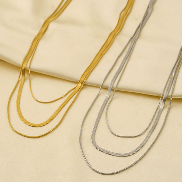 Wholesale Women's Minimalist Geometric Stainless Steel Electroplated Snake Bone Necklace