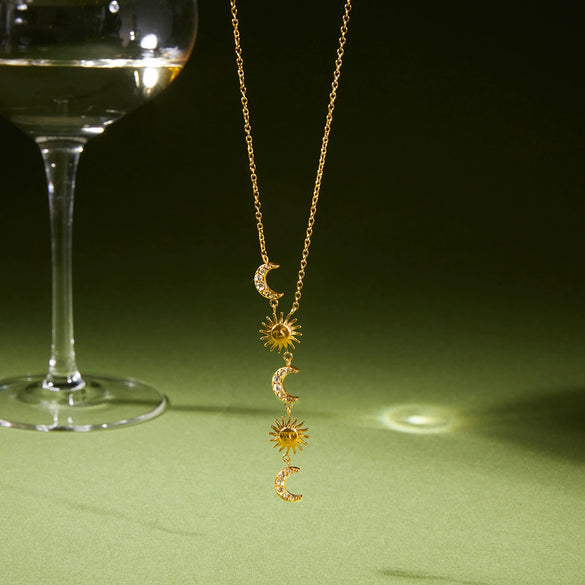 Wholesale Women's Minimalist Geometric Stainless Steel Necklace With Vacuum Real Gold Plating