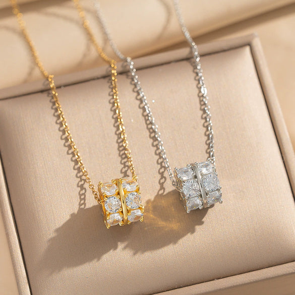 Wholesale Women's Minimalist Light Luxury Cross Chain Necklace With Gold Plated Copper Zircon Pendant And Titanium Steel Chain