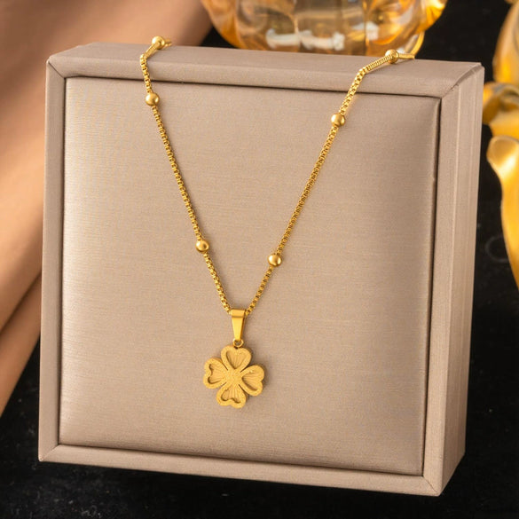 Wholesale Women's Minimalist Light Luxury Geometric Fourleaf Clover Pendant Titanium Steel Box Chain Necklace