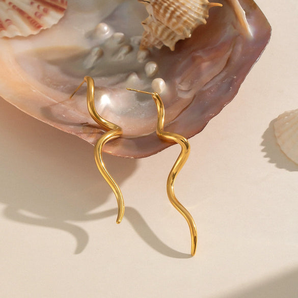 Wholesale Women's Minimalist Modern Geometric Wave Stainless Steel Earrings With Pvd Furnace Vacuum Real Gold Plating
