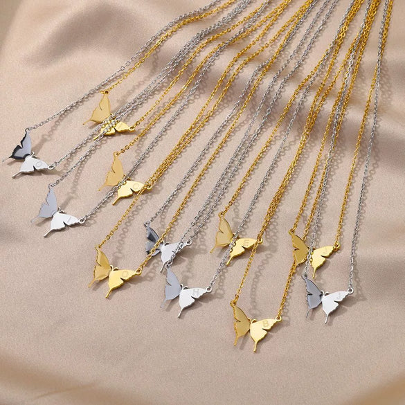 Wholesale Women's Minimalist Stainless Steel And Copper Golden Micropaved Butterfly Necklace