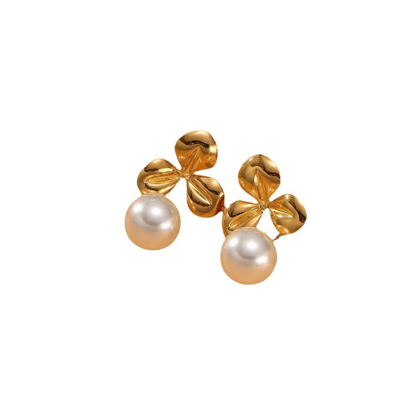 Wholesale Women's Minimalist Stainless Steel Pearl Flower Electroplated Highend Exaggerated Design Earrings