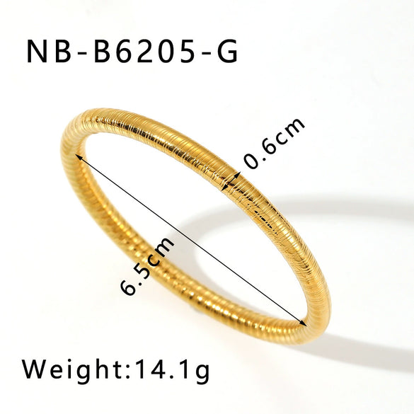 Wholesale Women's Minimalist Thread Design Hollow Bracelet In Stainless Steel With 18K Furnace Vacuum Plating