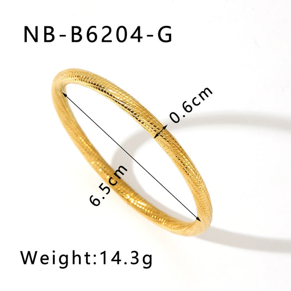 Wholesale Women's Minimalist Thread Design Hollow Bracelet In Stainless Steel With 18K Furnace Vacuum Plating