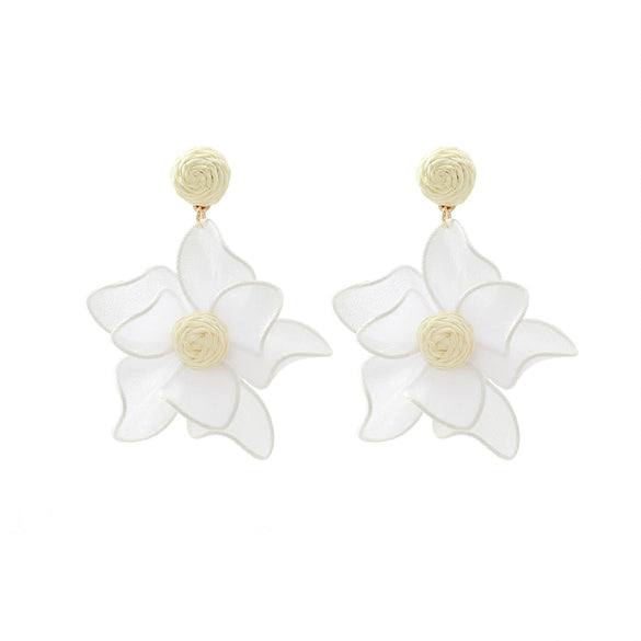 Wholesale Women's Mixed Materials Hand Knitted Flower Shape Cloth Raffia Grass Earrings Fashion Bohemia Design