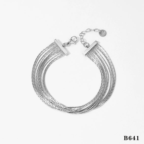 Wholesale Women's Multi Layer Chain Necklace And Bracelet Set Stainless Steel Minimalist Style Regular Chain Electroplating Treatment