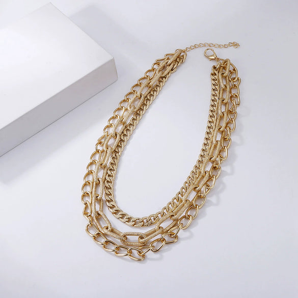 Wholesale Women's Multilayer Geometric Hollow Metal Necklace With Electroplating And Stitching