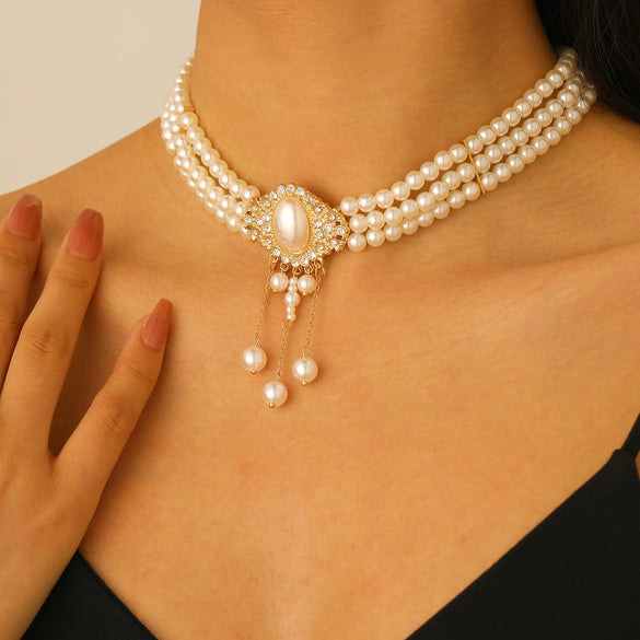 Wholesale Women's Multilayer Imitation Pearl Geometric Clavicle Chain Necklace With Letter Pattern And Electroplating Design