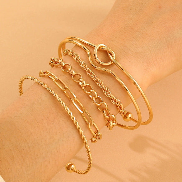 Wholesale Women's Multilayer Retro Alloy Geometric Bracelet With Electroplating