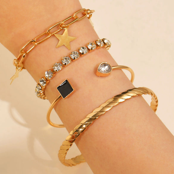 Wholesale Women's Multilayer Retro Alloy Geometric Bracelet With Electroplating