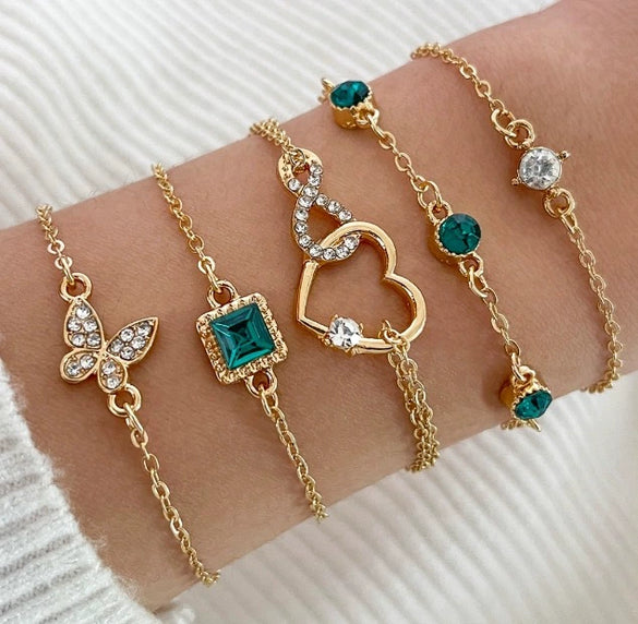 Wholesale Women's Multilayer Retro Alloy Geometric Bracelet With Electroplating