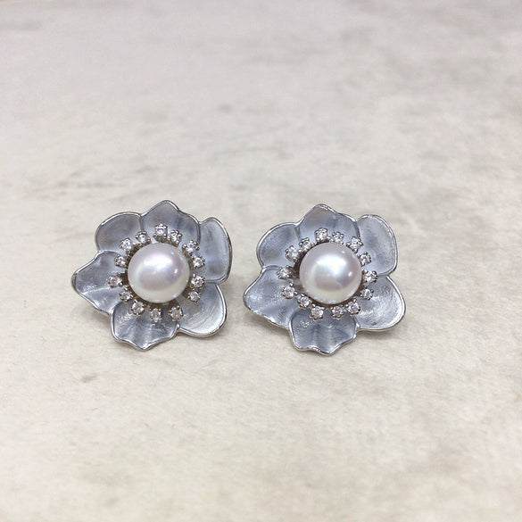 Wholesale Women's Natural Freshwater Pearl Earrings Alloy Inlaid With Artificial And Semiprecious Stones Baking Paint Oblate Shape