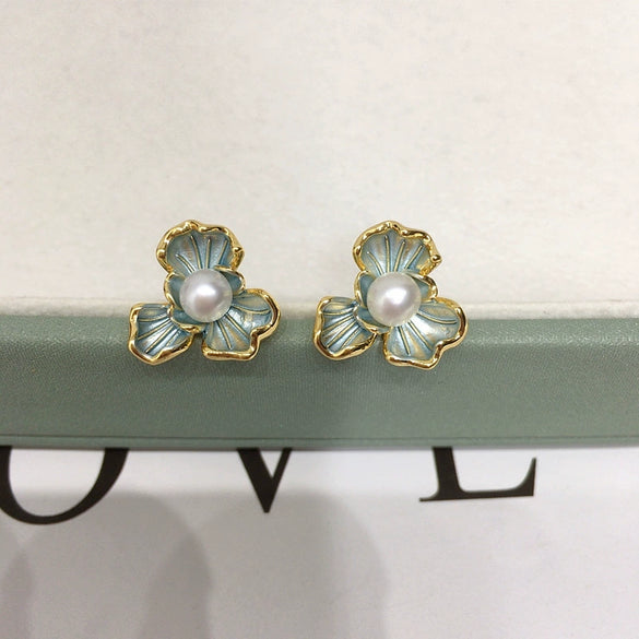 Wholesale Women's Natural Freshwater Pearl Earrings In Flat Round And Bun Round Shapes 18K Goldfilled S925 Sterling Silver