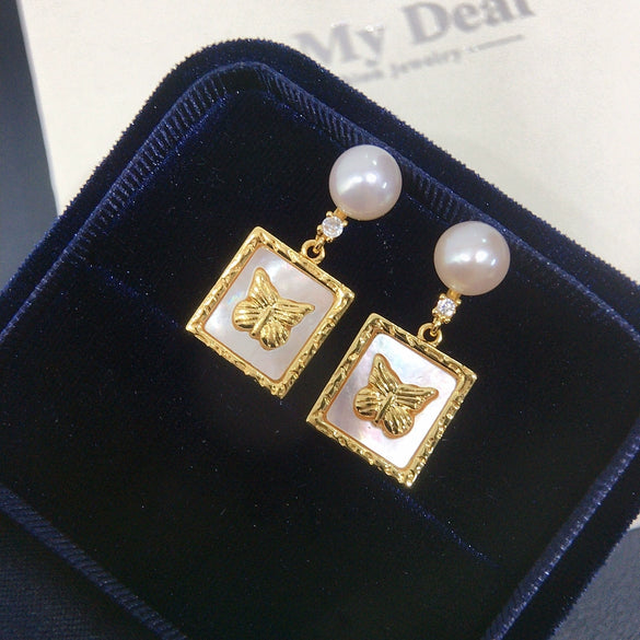 Wholesale Women's Natural Freshwater Pearl Earrings With Alloy Inlaid Artificial And Semiprecious Stones Flat Round And Bun Round Shape Fashion Retro Style