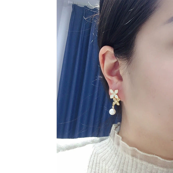 Wholesale Women's Natural Freshwater Pearl Oblate Flat Round Bun Round S925 Sterling Silver 18K Goldfilled Earrings