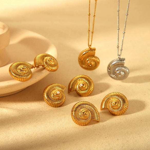 Wholesale Women's Natural Geometric Conch Earrings And Necklace Stainless Steel And Titanium Steel 18K Gold Plated Jewelry