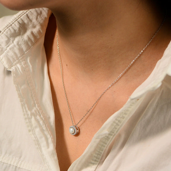 Wholesale Women's Natural Pearl Inlaid Geometric S925 Sterling Silver Cross Chain Necklace