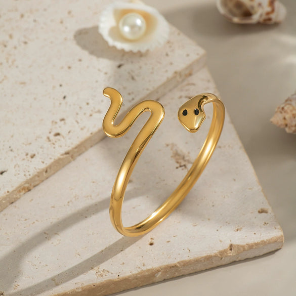 Wholesale Women's Niche Geometric Spirit Snake Titanium Steel Bracelet With Pvd Vacuum Real Gold Electroplating