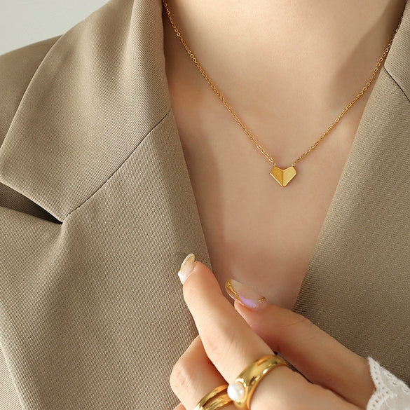 Wholesale Women's Niche Handmade 316L Stainless Steel 18K Gold Plated Folding Love Heart Clavicle Necklace Jewelry