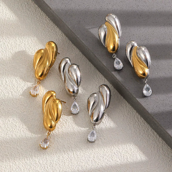 Wholesale Women's Niche Style Geometric Drop Shape Stainless Steel Pvd Furnace Vacuum Real Gold Plated Stud Earrings
