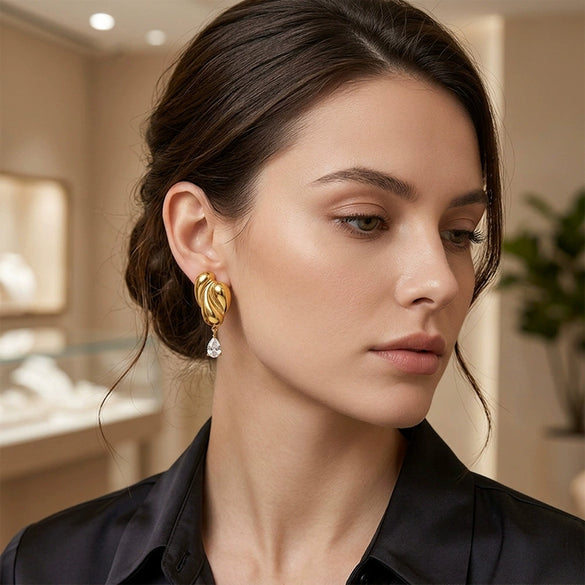 Wholesale Women's Niche Style Geometric Drop Shape Stainless Steel Pvd Furnace Vacuum Real Gold Plated Stud Earrings