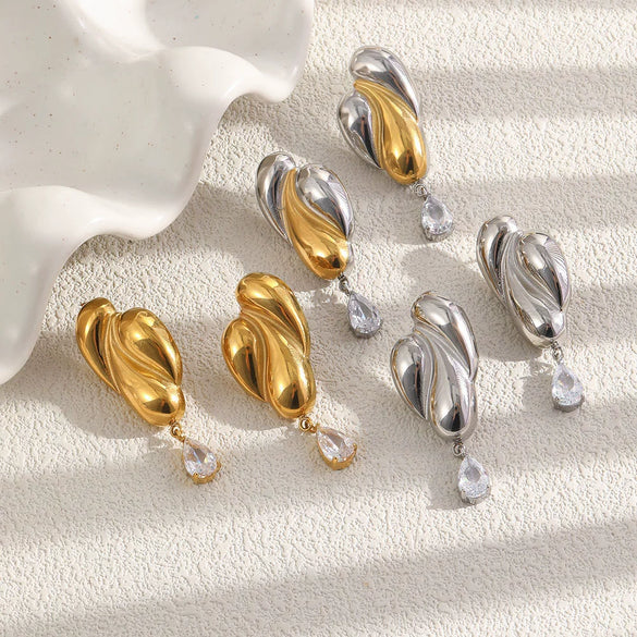 Wholesale Women's Niche Style Geometric Drop Shape Stainless Steel Pvd Furnace Vacuum Real Gold Plated Stud Earrings