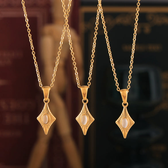 Wholesale Women's Niche Style Titanium Steel Clavicle Chain With Star Opal Pendant And Seashells Ring Quadrilateral Pattern Electroplating Treatment