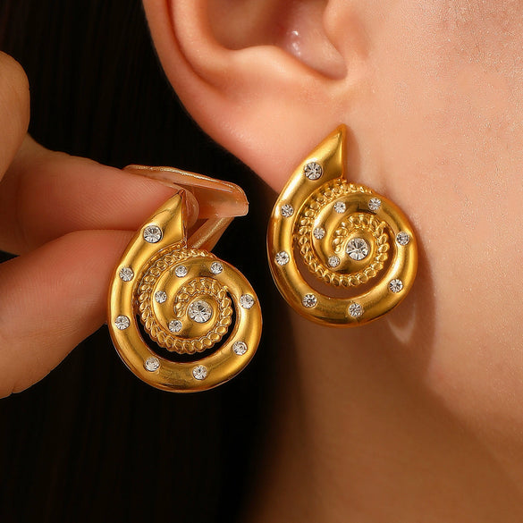 Wholesale Women's Ocean Vacation Style Exaggerated Starfish Earrings In Alloy With Electroplating