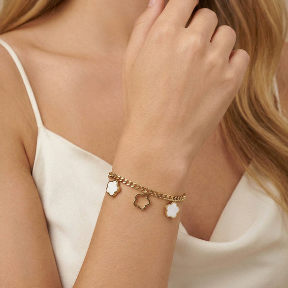 Wholesale Women's Original Design Geometric Stainless Steel Electroplated Flower Bracelets With Five Leaf Clover Jewelry