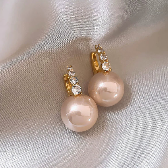 Wholesale Women's Pearl And Zircon Earrings High Sense Geometric Retro Light Luxury Electroplated