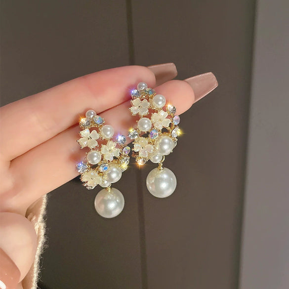 Wholesale Women's Pearl And Zircon Earrings High Sense Geometric Retro Light Luxury Electroplated