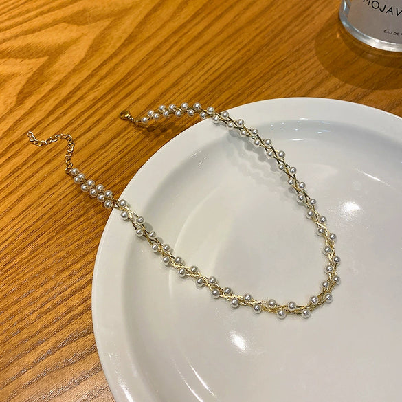 Wholesale Women's Pearl Necklace Copper Material Geometric Style Electroplating Accessories