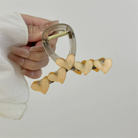 Wholesale Women's Plastic And Resin Handmade Heart Hair Clips Hair Accessories