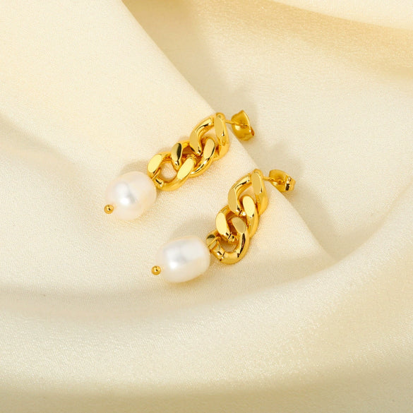 Wholesale Women's Premium Natural Freshwater Pearl Earrings With Cuban Chain Made Of 18K Gold Plated Stainless Steel Geometric Design Pvd Furnace Real Gold Process