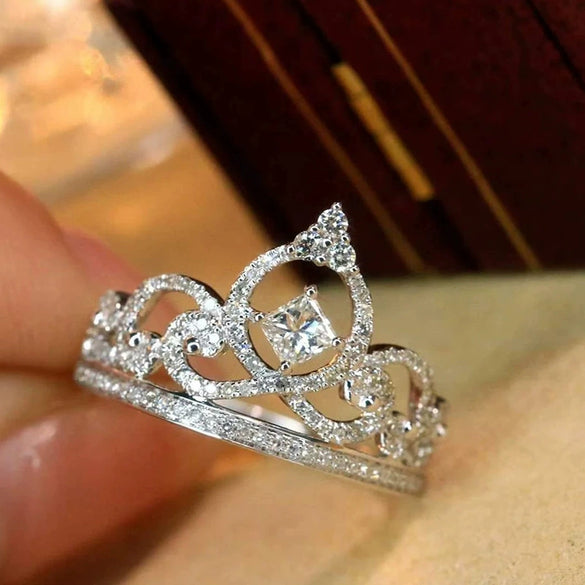 Wholesale Women's Princess Style Copper Ring With Zirconia And Geometric Crown Pattern
