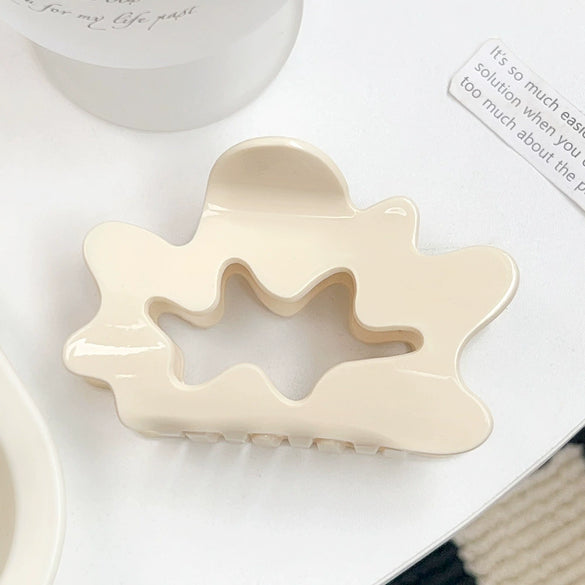 Wholesale Women's Pvc Handmade Cloud Geometric Hollow Claw Clip Hair Accessory