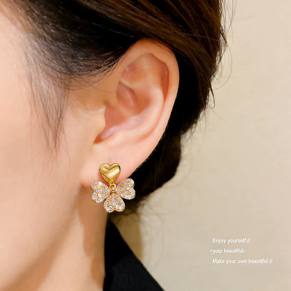 Wholesale Women's Real Gold Electroplated Diamondstudded Copper Earrings With Fourleaf Clover And Four Heart Shapes