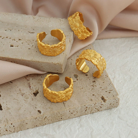 Wholesale Women's Relief Geometric Open Ring In Titanium Steel With 18K Gold Electroplated Non Fading Niche Design