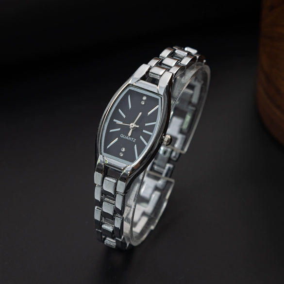 Wholesale Women's Retro Barrel Shaped Stainless Steel And Alloy Bracelet Quartz Watch With Horseshoe Buckle