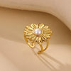 Wholesale Women's Retro Elegant Light Luxury Gold Plated Stainless Steel And Imitation Pearl Flower Ring