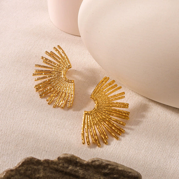 Wholesale Women's Retro Exaggerated Fan Earrings 18K Gold Plated Stainless Steel With Geometric Pattern And Furnace Vacuum Plating