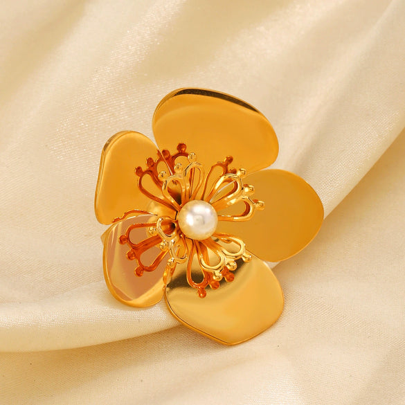 Wholesale Women's Retro Exaggerated Flower Ring Stainless Steel With Pearl Inlay And 18K Gold Plated