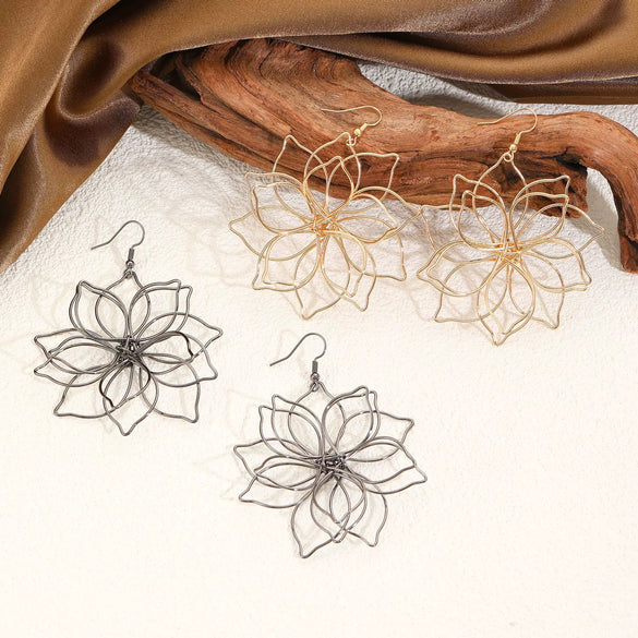 Wholesale Women's Retro Exaggerated Metal Hollow Flower Geometric Woven Earrings With Electroplating