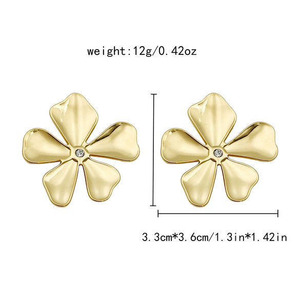 Wholesale Women's Retro Fashion Flower Stainless Steel Earrings With Electroplating