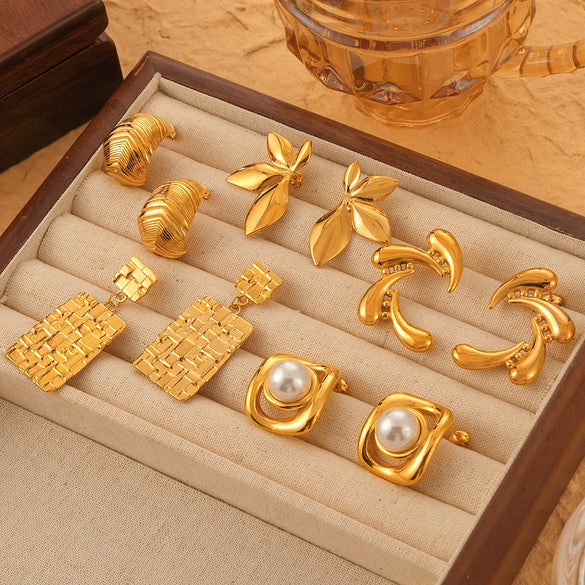 Wholesale Women's Retro Geometric Imitation Pearl Inlaid 316L Stainless Steel Goldplated Earrings